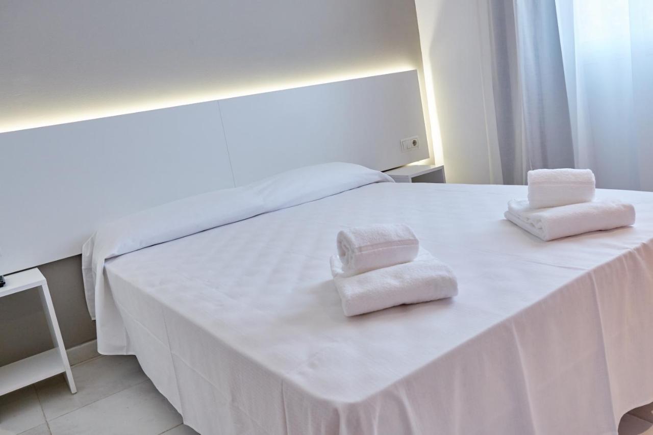 Hotel Dl Port Эл Грао Экстерьер фото